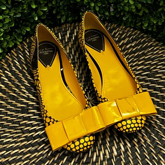 Louis Vuitton Yayoi Kusama yellow dots flat size 39